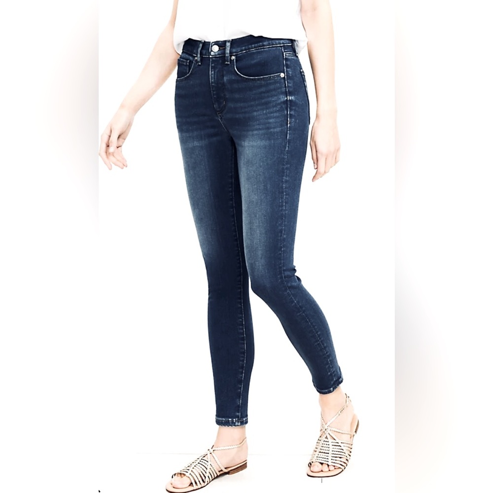 LOFT Outlet Women’s Petite Skinny Ankle Dark Wash Jeans